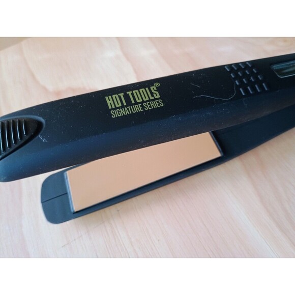 Hot Tools Signature Series 1" Ceramic Flat Iron - Picture 6 of 7